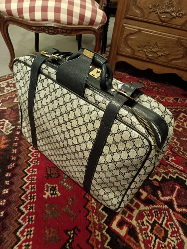 Gucci : Valise Souple Au Monogramme 